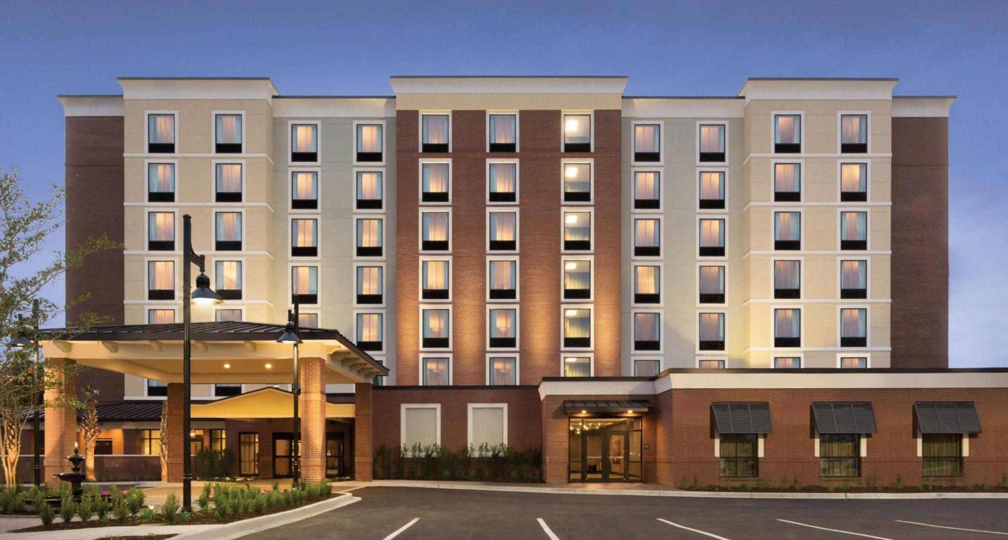 Hotel Doubletree By Hilton Charleston Mount Pleasant Exterior foto